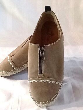 Patricia Nash Taupe Suede Zip Espadrille Moccasins